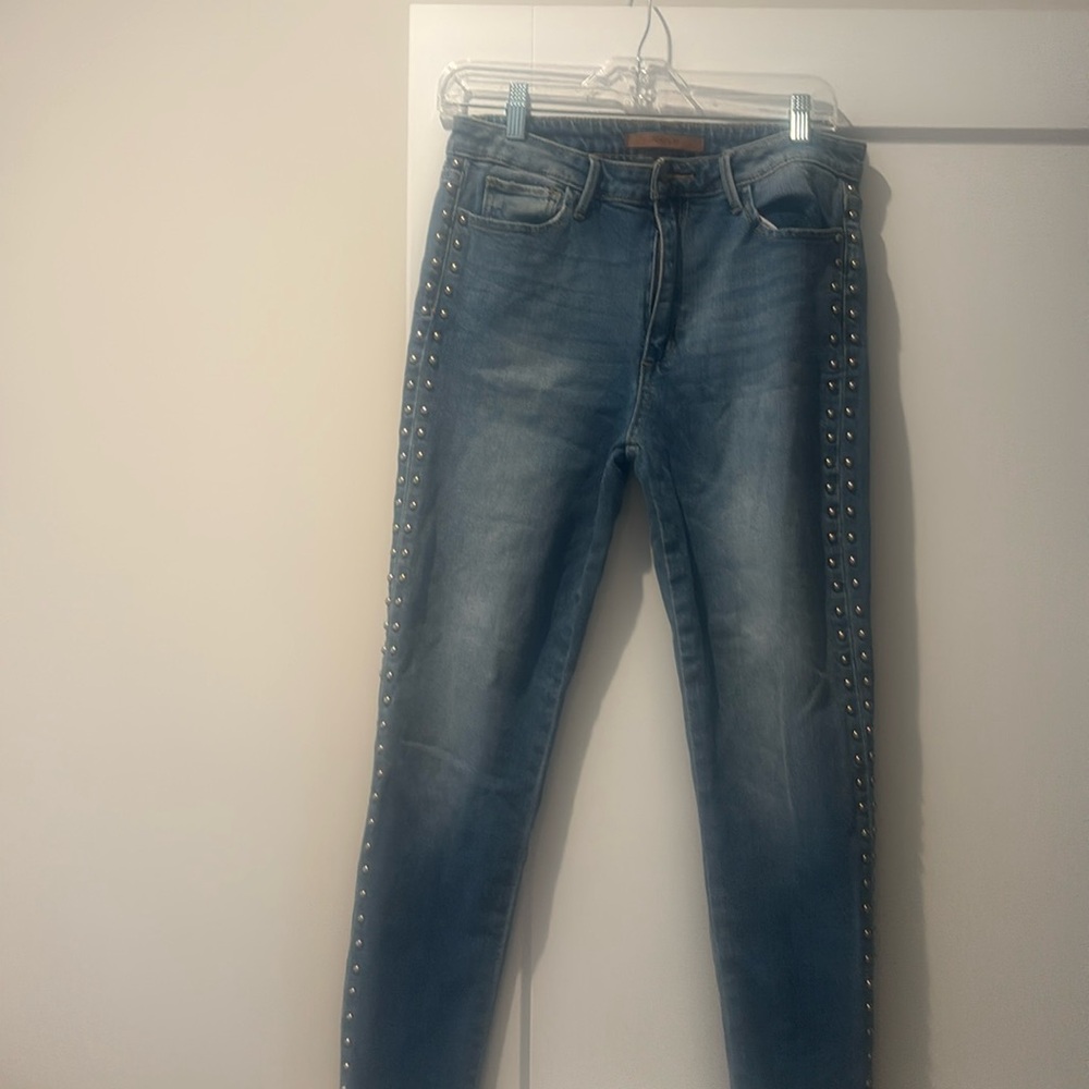 Women’s jeans
